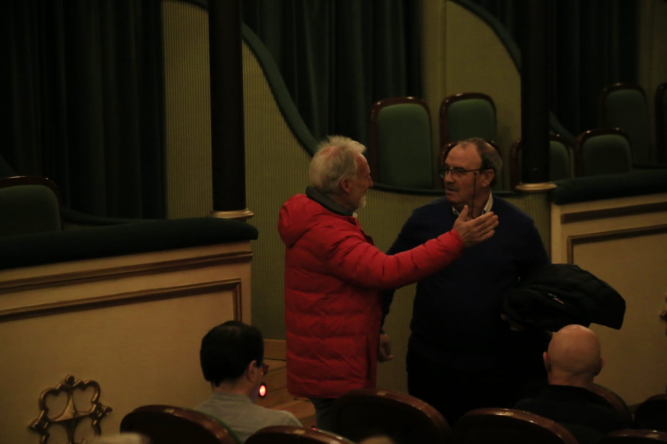 Fotos: Históricos de la UDS asisten a la presentación del libro que homenajea al club