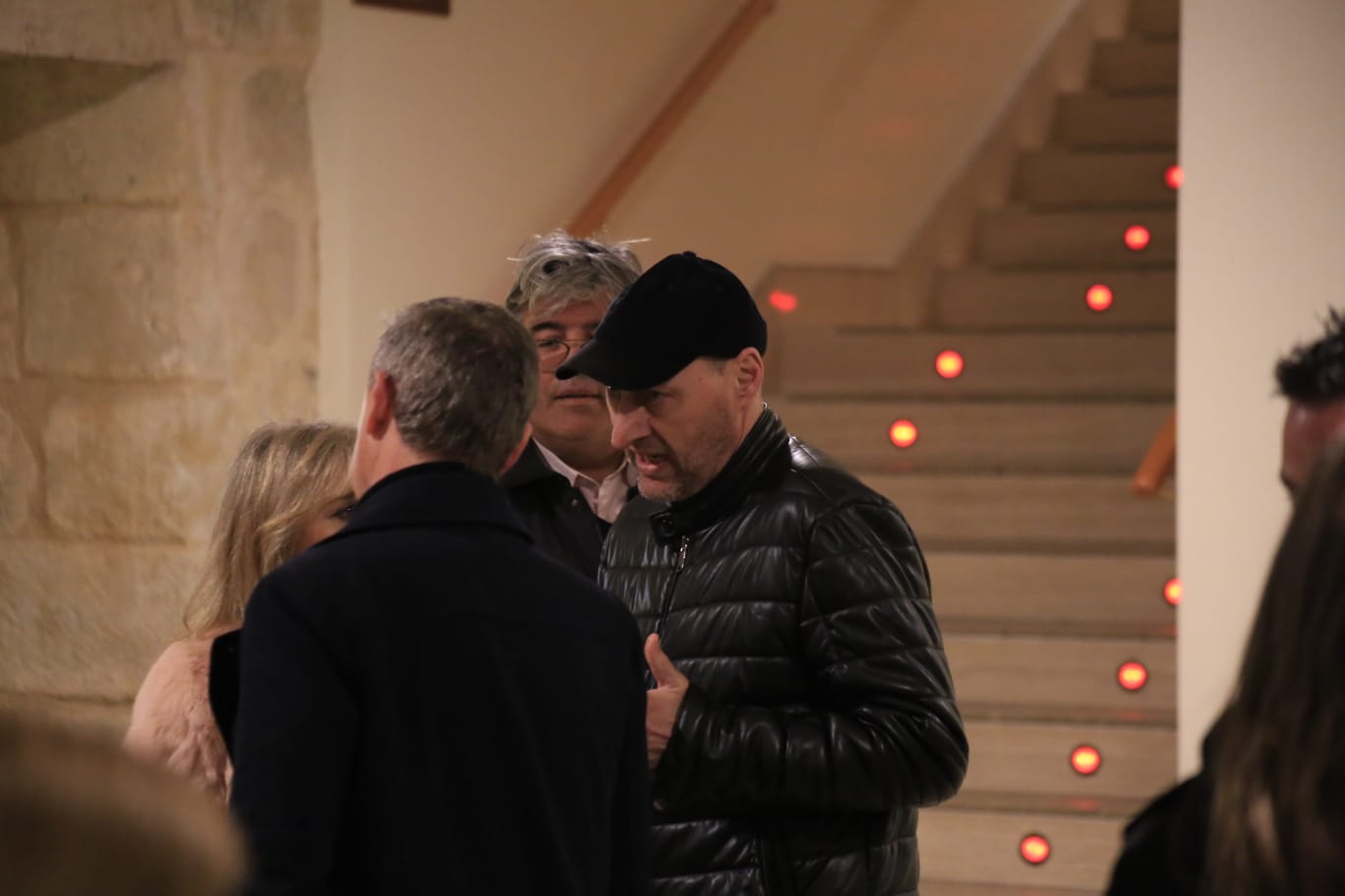 Fotos: Históricos de la UDS asisten a la presentación del libro que homenajea al club