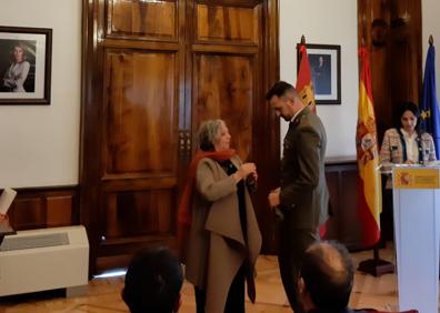 Imagen secundaria 1 - Salamanca reconoce la labor de los héroes anónimos con medallas y diplomas