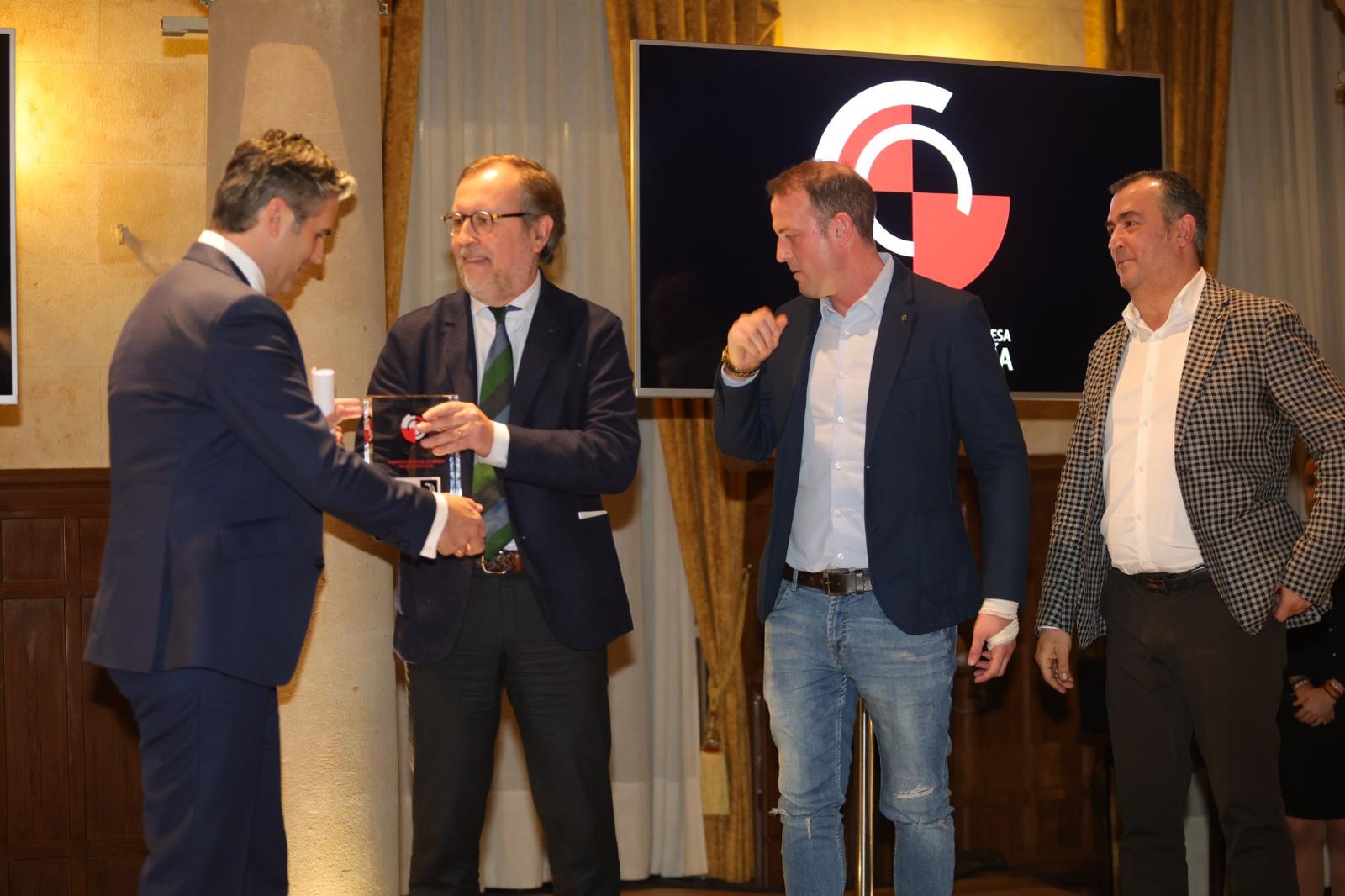 Fotos: El Mesón de Gonzalo y Hornazo de Salamanca, premiados por la Academia CyL de Gastronomía