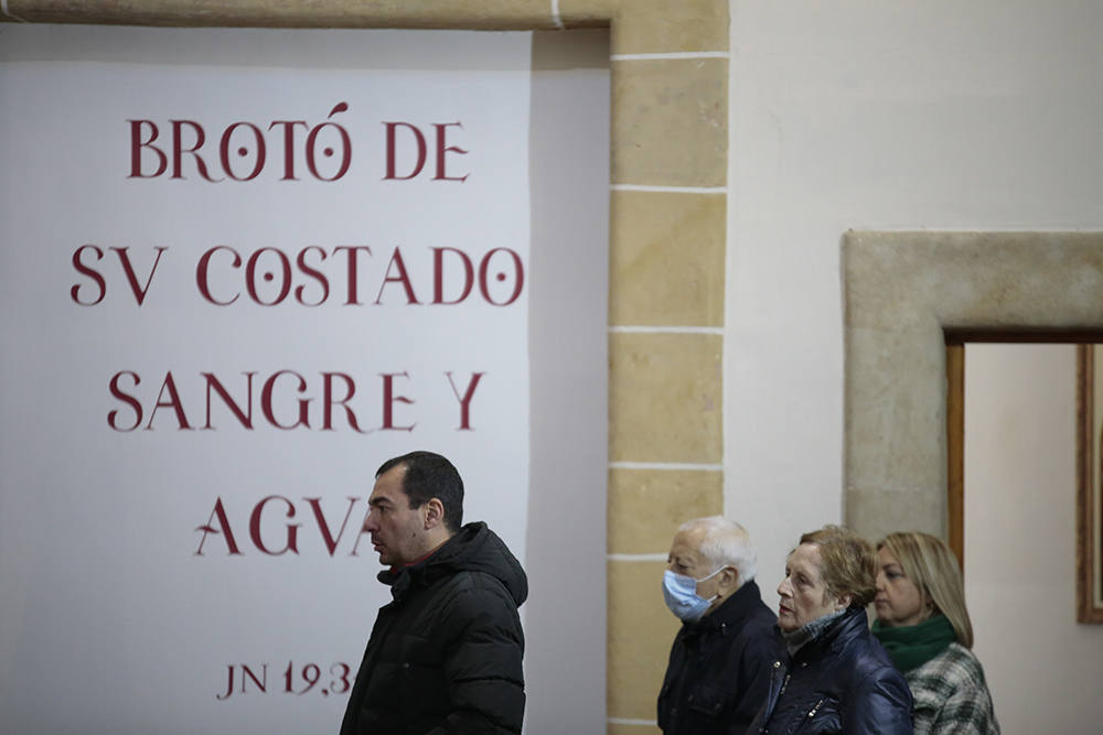 Fotos: Besapiés a Jesús Rescatado en Salamanca