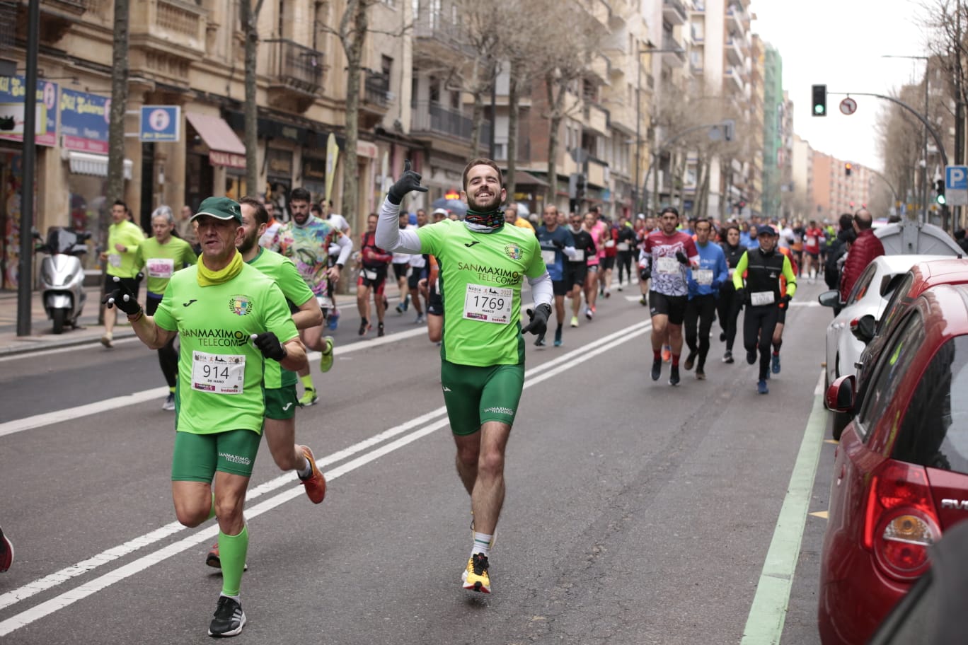 Fotos: Fiesta del atletismo popular salmantino con la Media Maratón