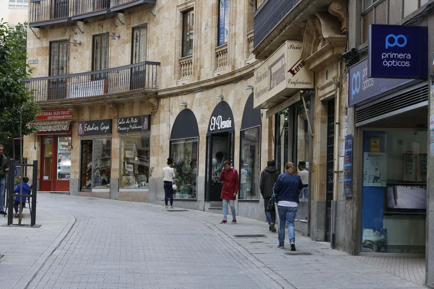 Los trabajadores del comercio en Salamanca incrementan sus salarios un 8,7%