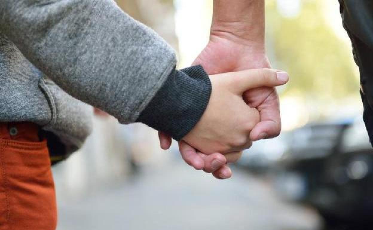 El Supremo rechaza los permisos dobles en familias monoparentales por nacimiento