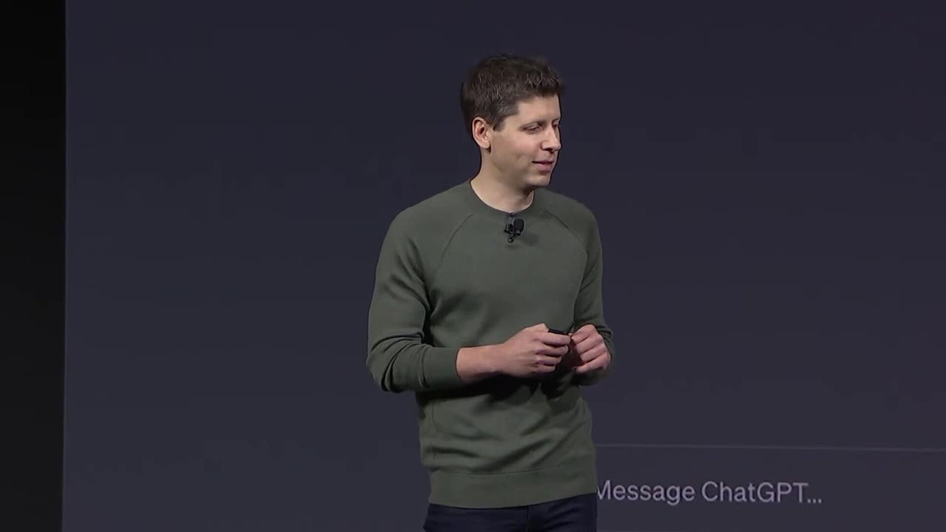 OpenAI se mantiene firme y el 95% de la plantilla amenaza con irse a Microsoft
