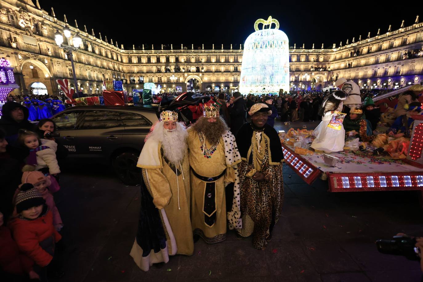 Los Reyes Magos reparten ilusión por Salamanca
