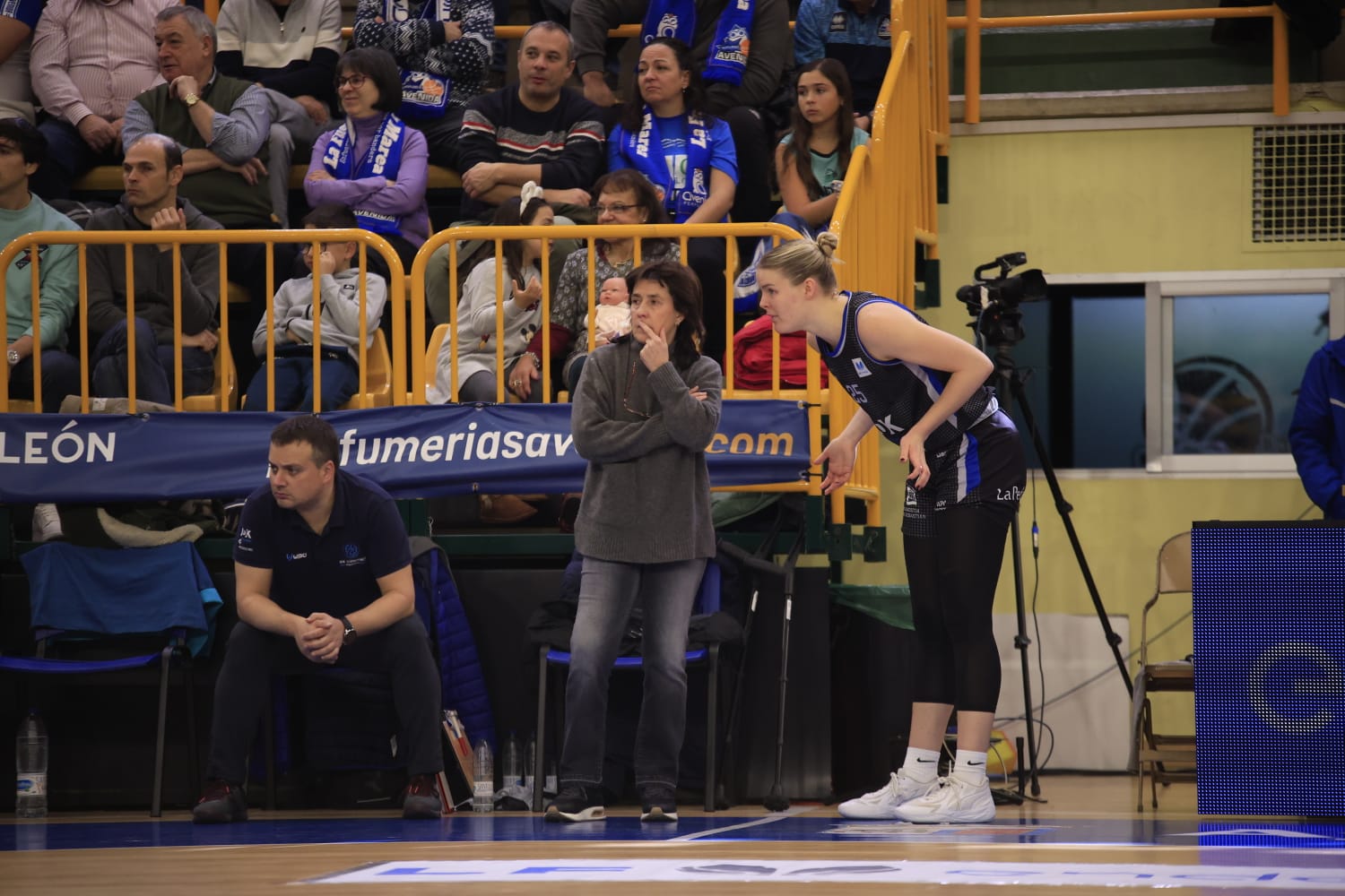 Amplia victoria y buen juego de Avenida ante el IDK