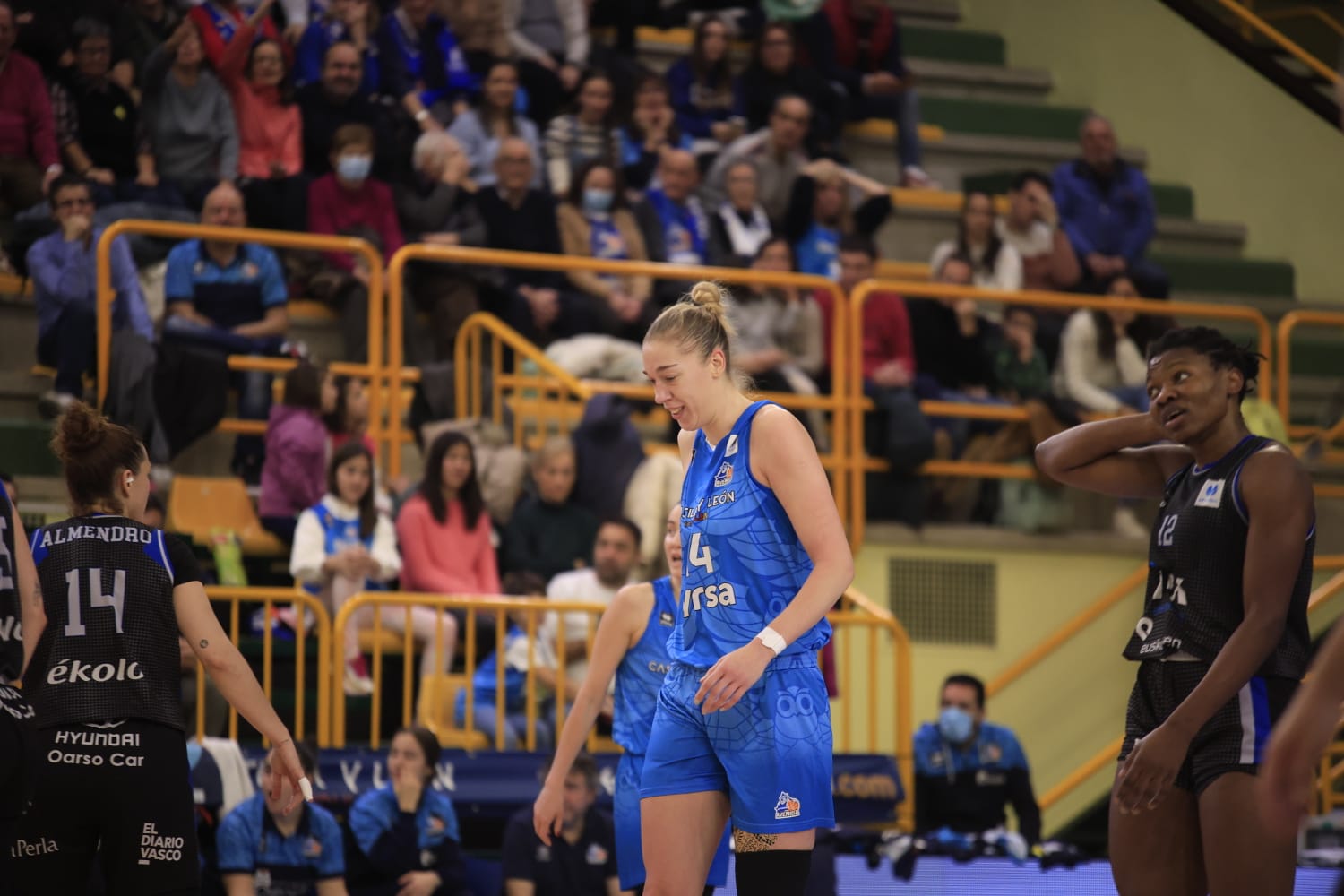 Amplia victoria y buen juego de Avenida ante el IDK