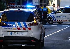 Dos coches de policía en una imagen de archivo.