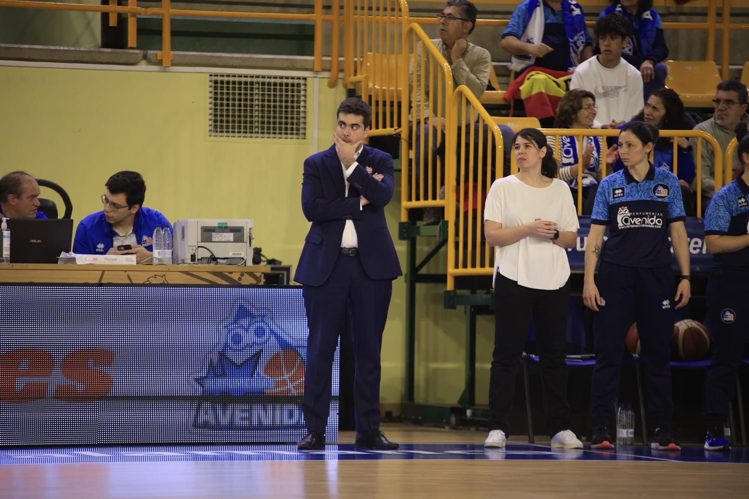 Avenida gana a Landes y sigue vivo en Europa