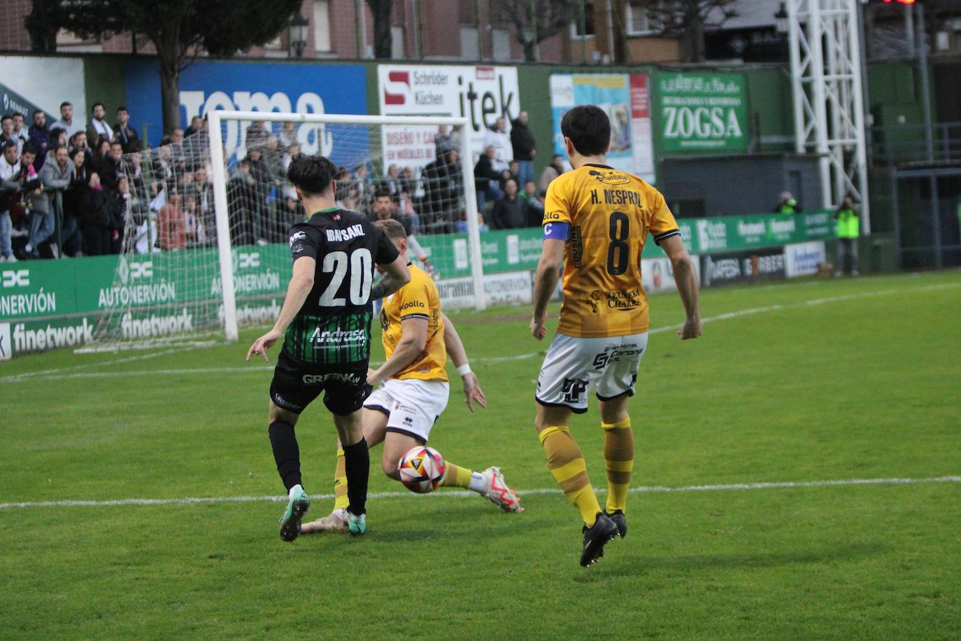 El partido entre el Sestao y Unionistas, en imágenes