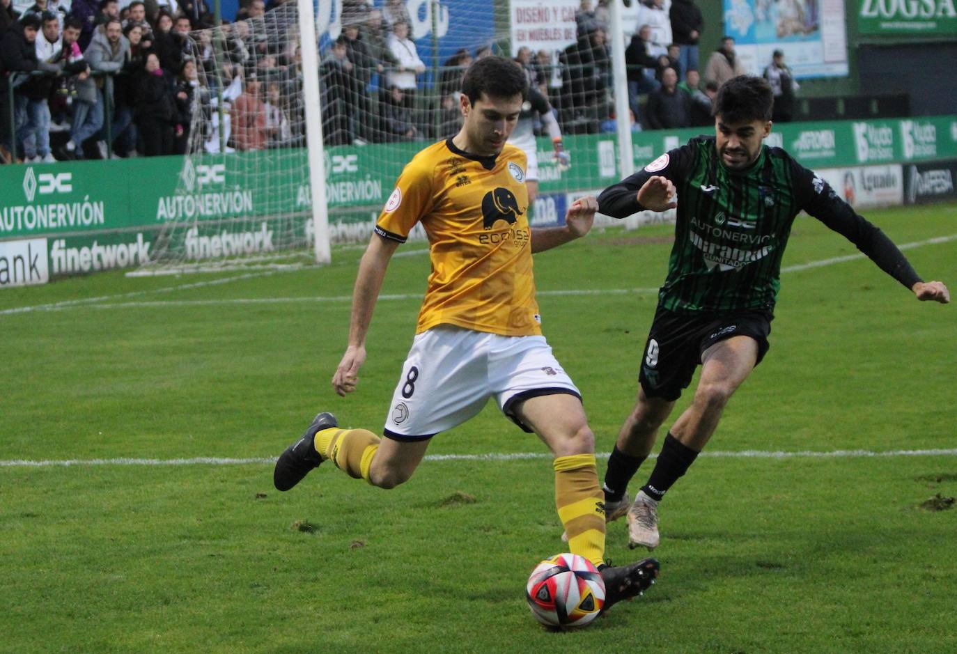 El partido entre el Sestao y Unionistas, en imágenes