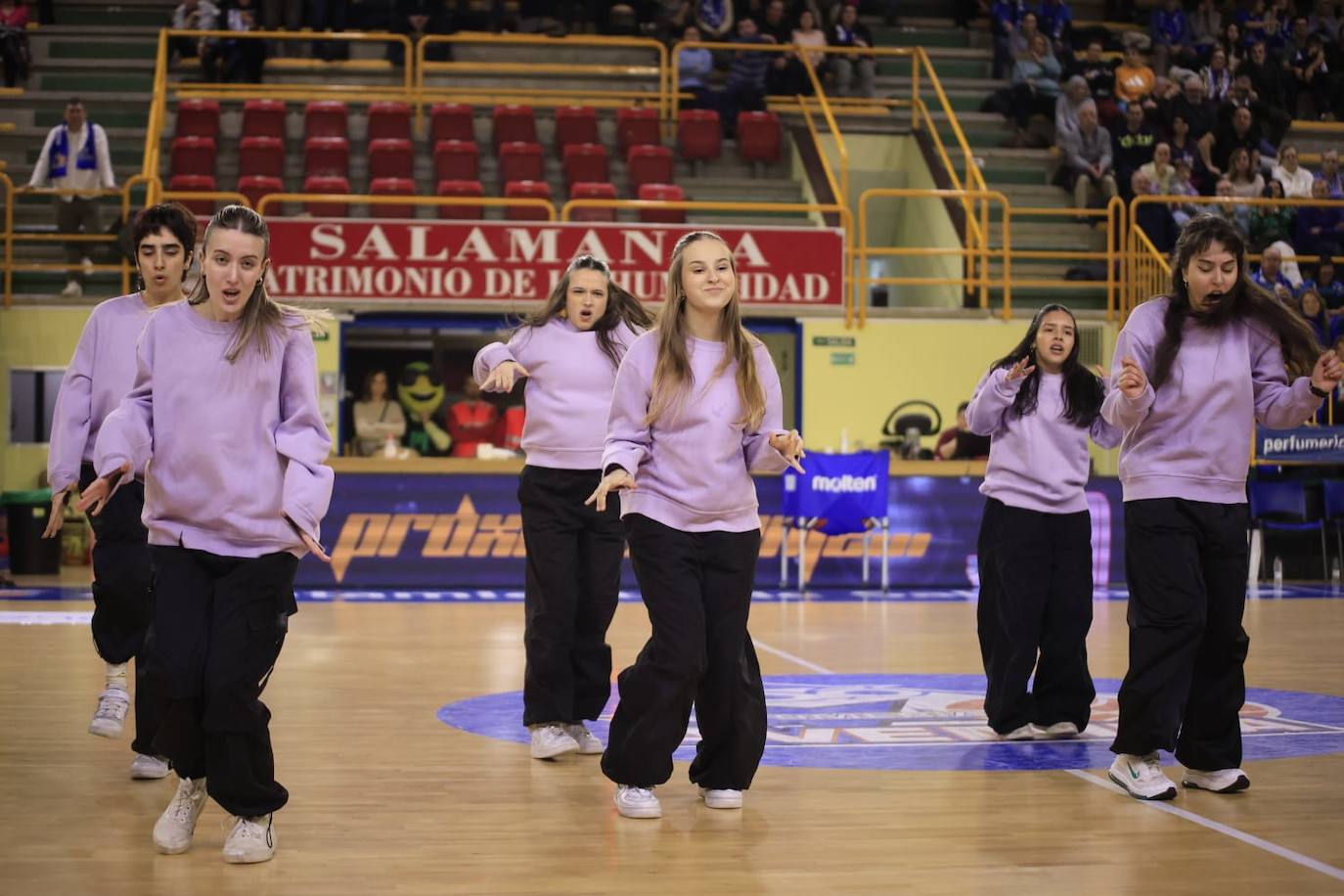 El partido entre Avenida y el Celta, en imágenes