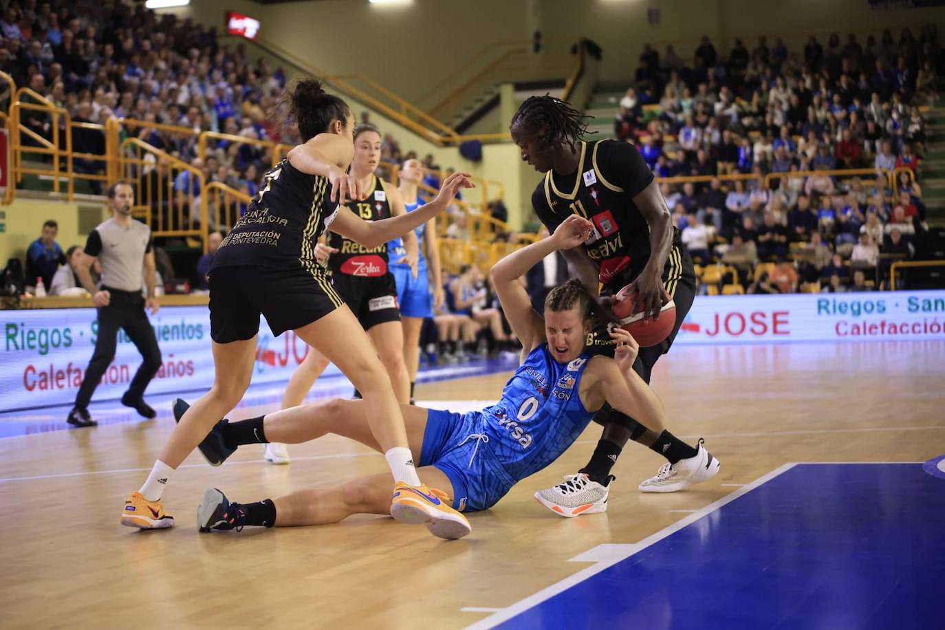 El partido entre Avenida y el Celta, en imágenes