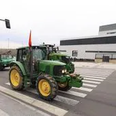 La tractorada obliga a suspender tratamientos en el Hospital de Salamanca