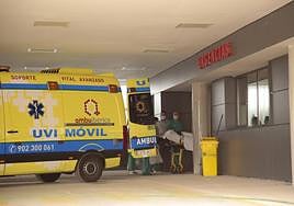 Una persona herida al salirse de la vía en la SA-114 en Sieteiglesias de Tormes