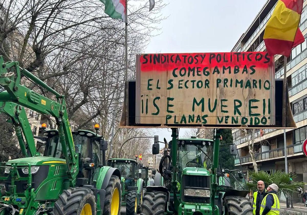 Los manifestantes en la tractorada del jueves, 8 de febrero