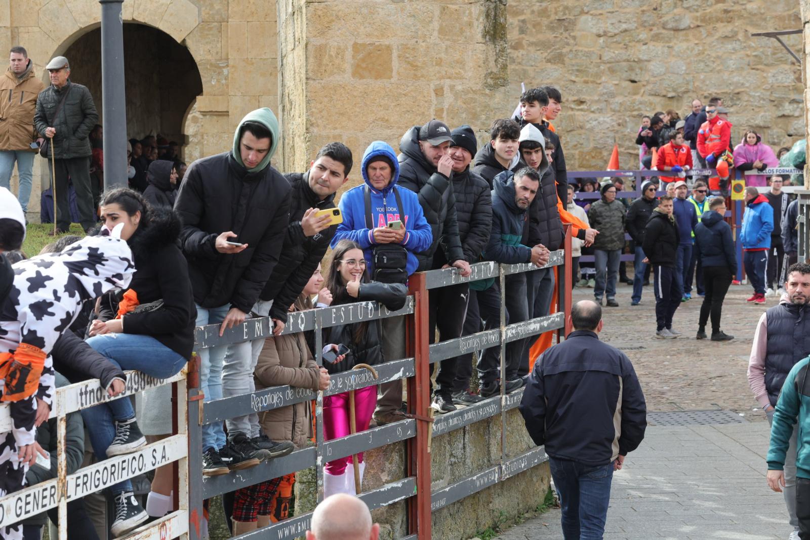 Ambiente y disfraces del sábado en el Carnaval del Toro, en imágenes