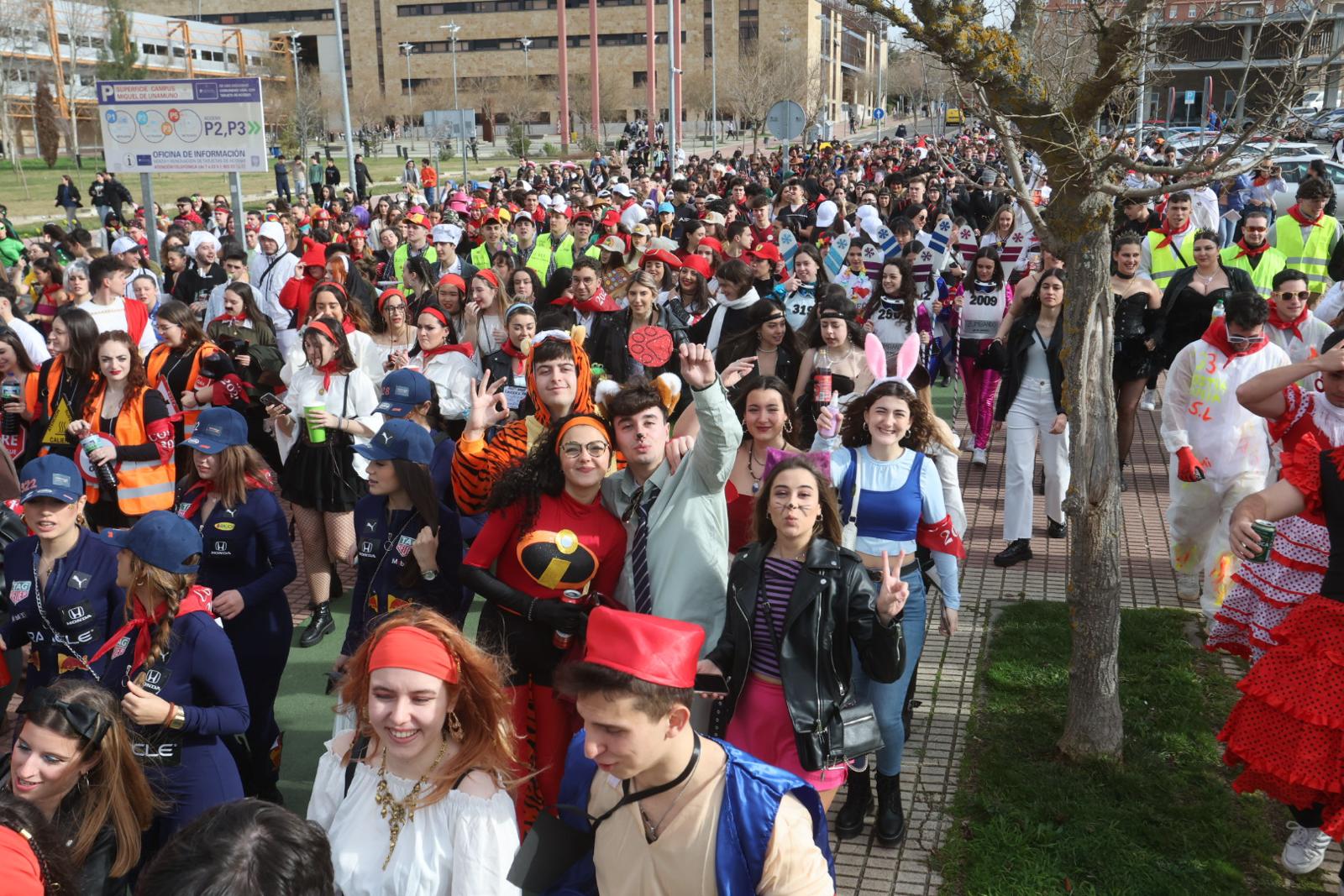 Derecho disfruta de una multitudinaria procesión del Codex