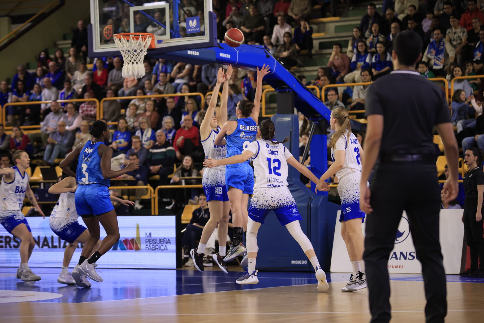 El partido entre el Avenida y el Ferrol en imágenes