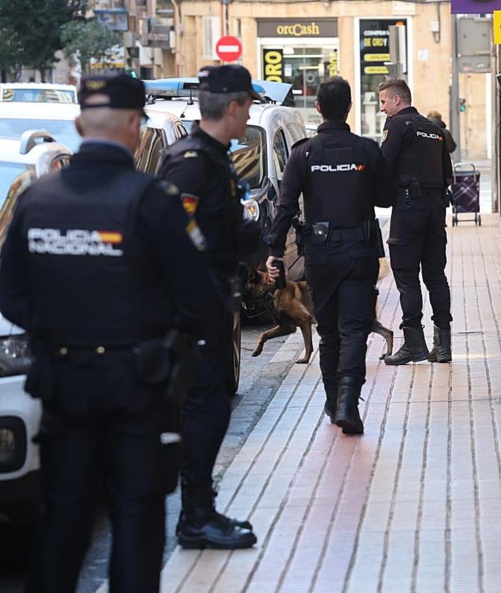 Imagen secundaria 2 - Nueva operación antidroga en Salamanca con registros en la calle Van Dyck