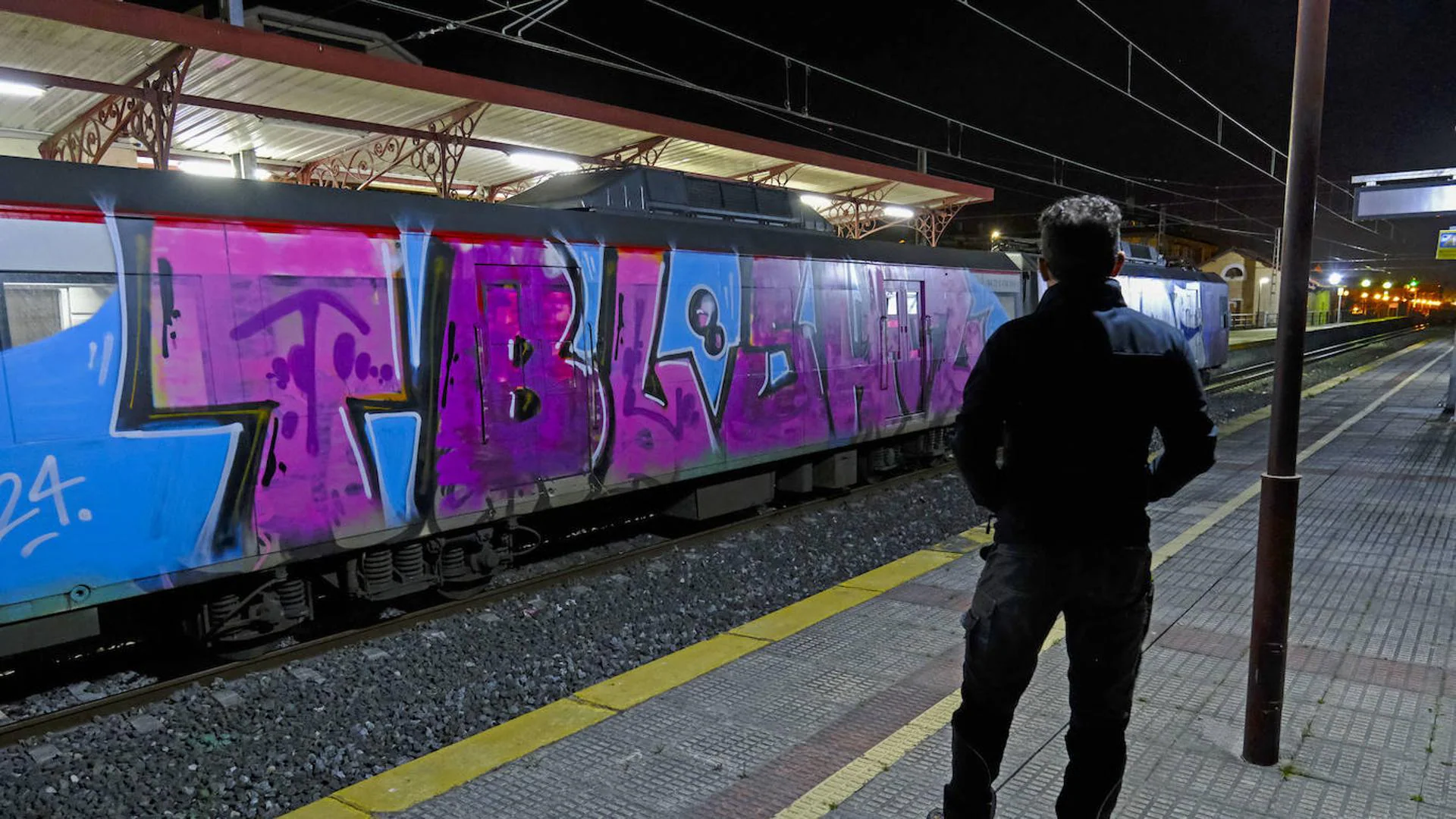 El Vandalismo Grafitero En Los Trenes De Renfe Genera Un Coste Superior ...