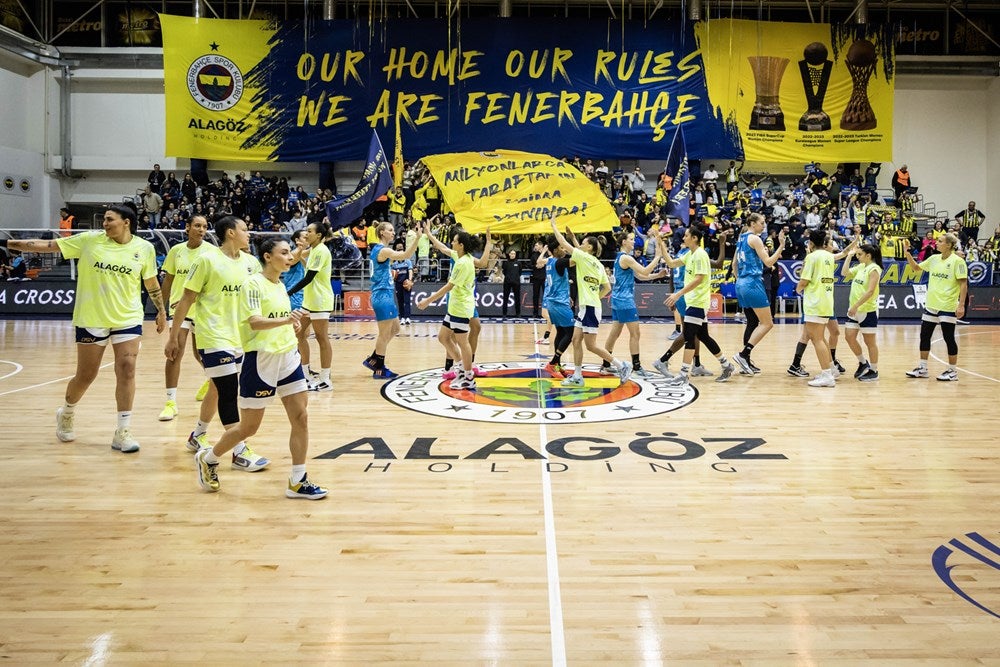 Las imágenes del Fenerbahce-Avenida de los cuartos de la Euroliga