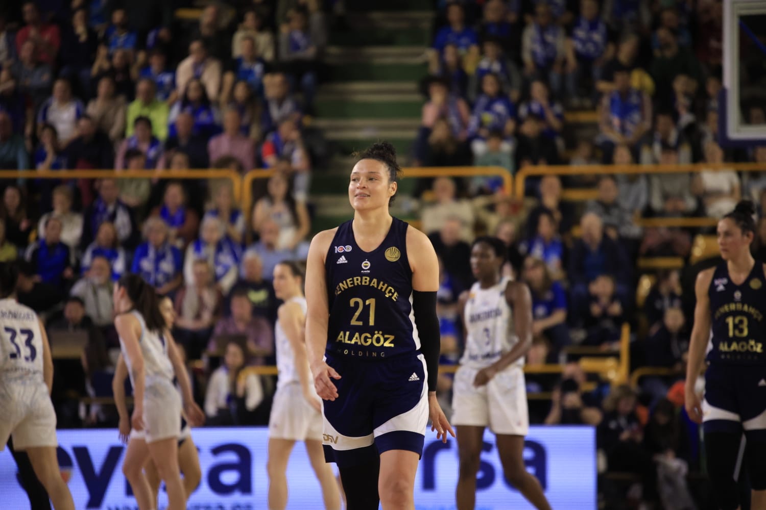 Un soberbio Würzburg brilla en la noche europea