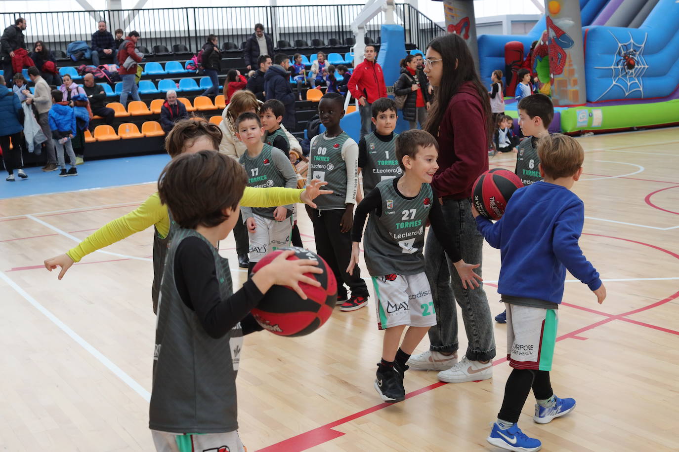 El anexo de Würzburg celebra la VIII edición del PequeBasket