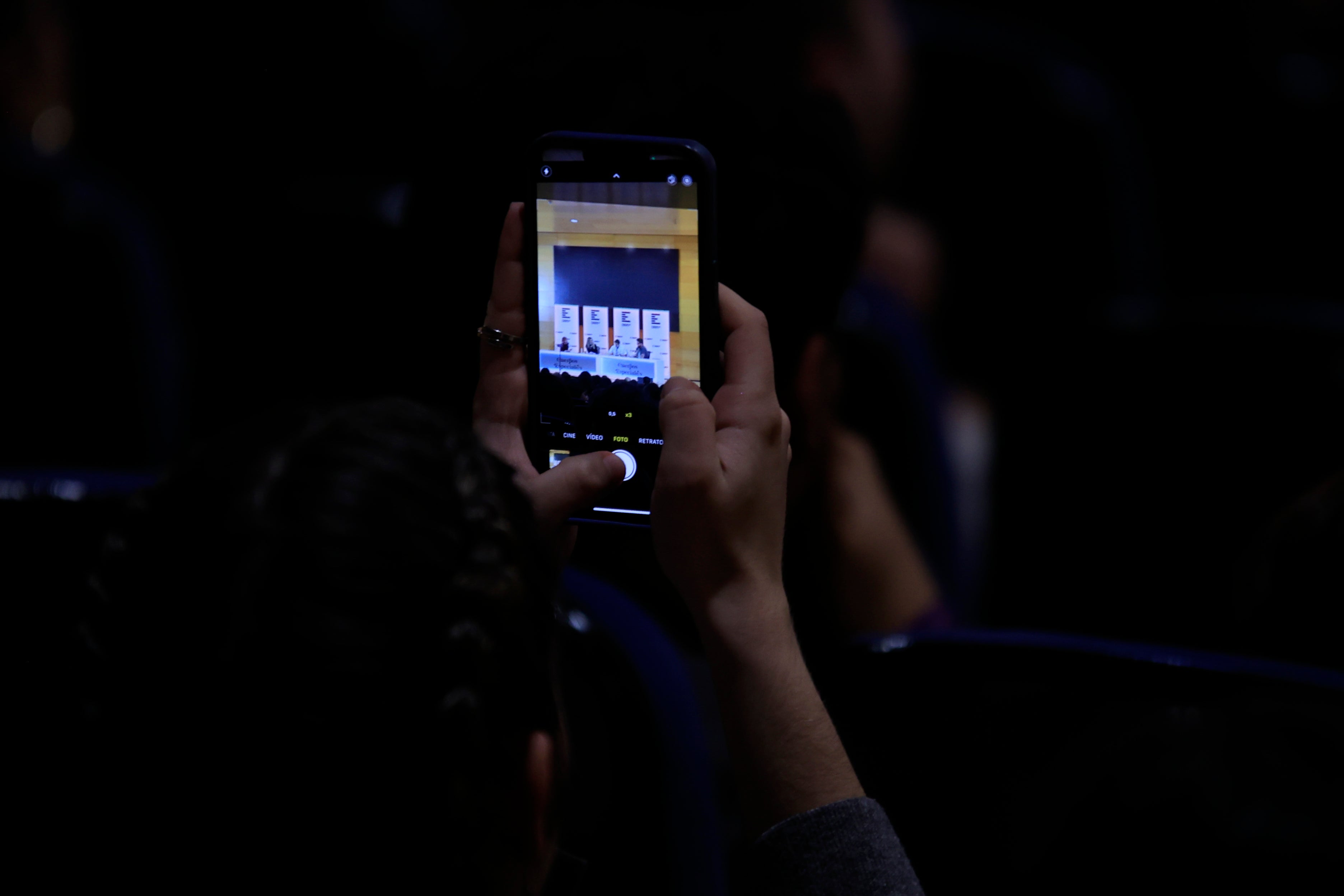 Salamanca recibe &#039;Cuerpos Especiales&#039; con una oleada de aplausos