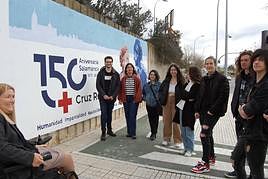 Maribel Campo charla con los estudiantes de Bellas Artes. Fotos Cruz Roja