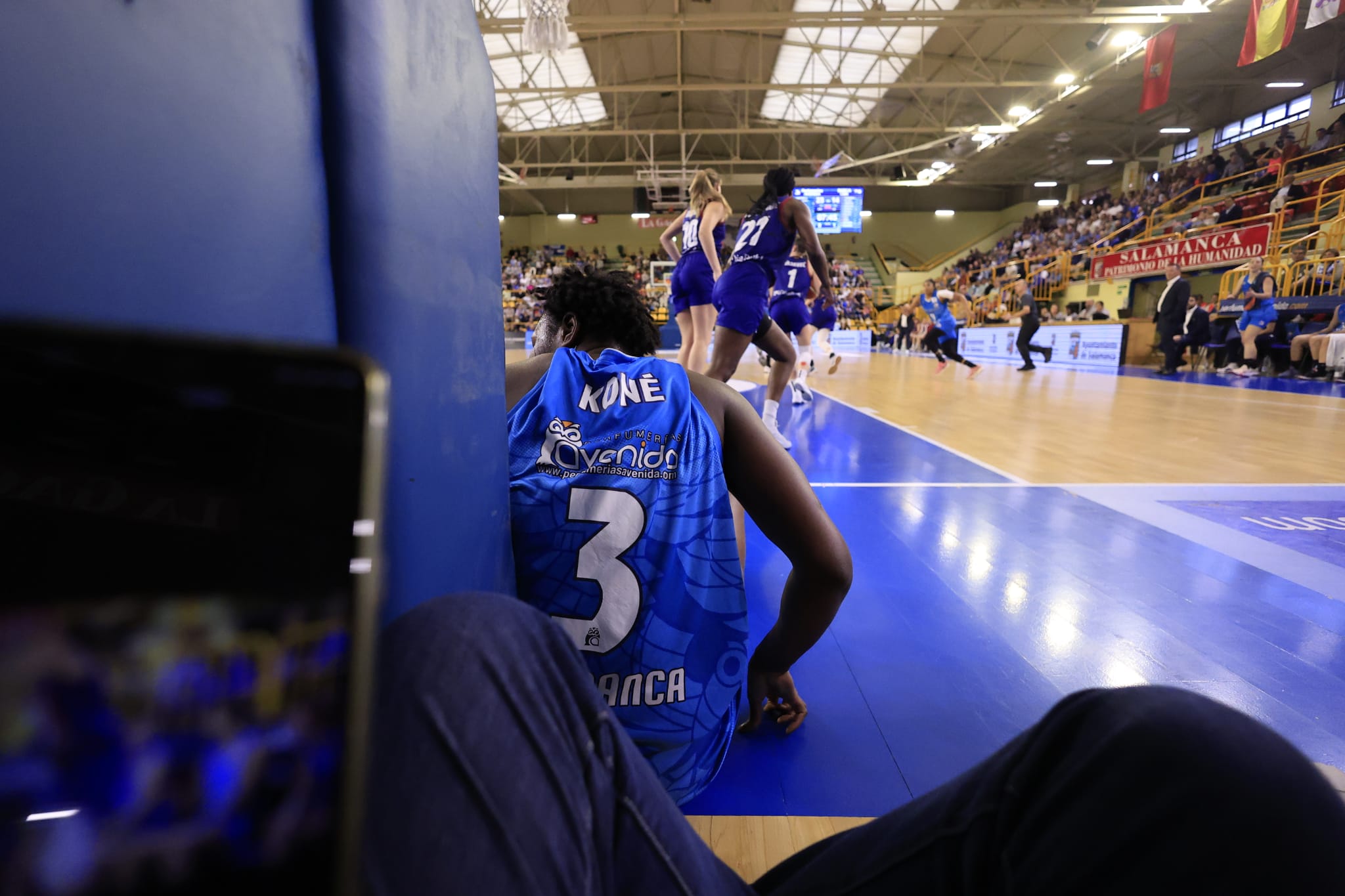 El partido entre el CB Avenida y el Barça CBS, en imágenes