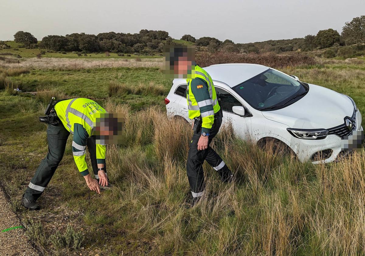 El coche en el que viajaba el conductor fallecido.