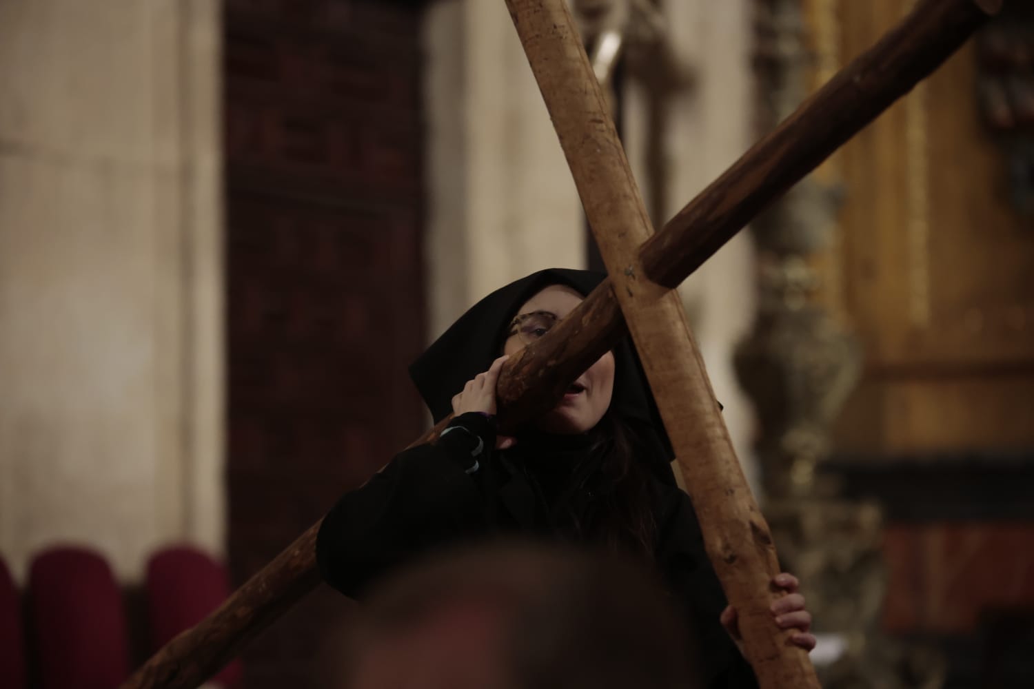 El Santísimo Cristo de la Luz procesiona dentro de la Clerecía tras la cancelación