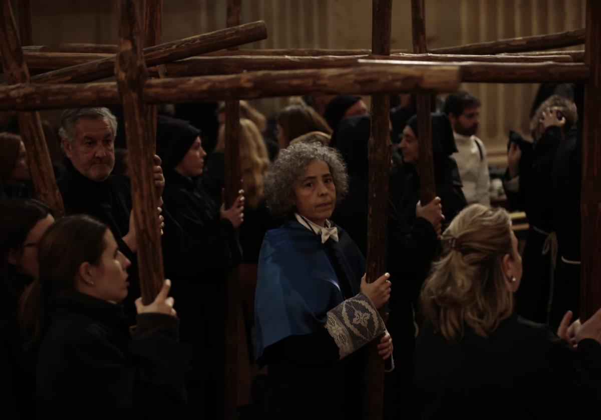 El Santísimo Cristo de la Luz procesiona dentro de la Clerecía tras la cancelación