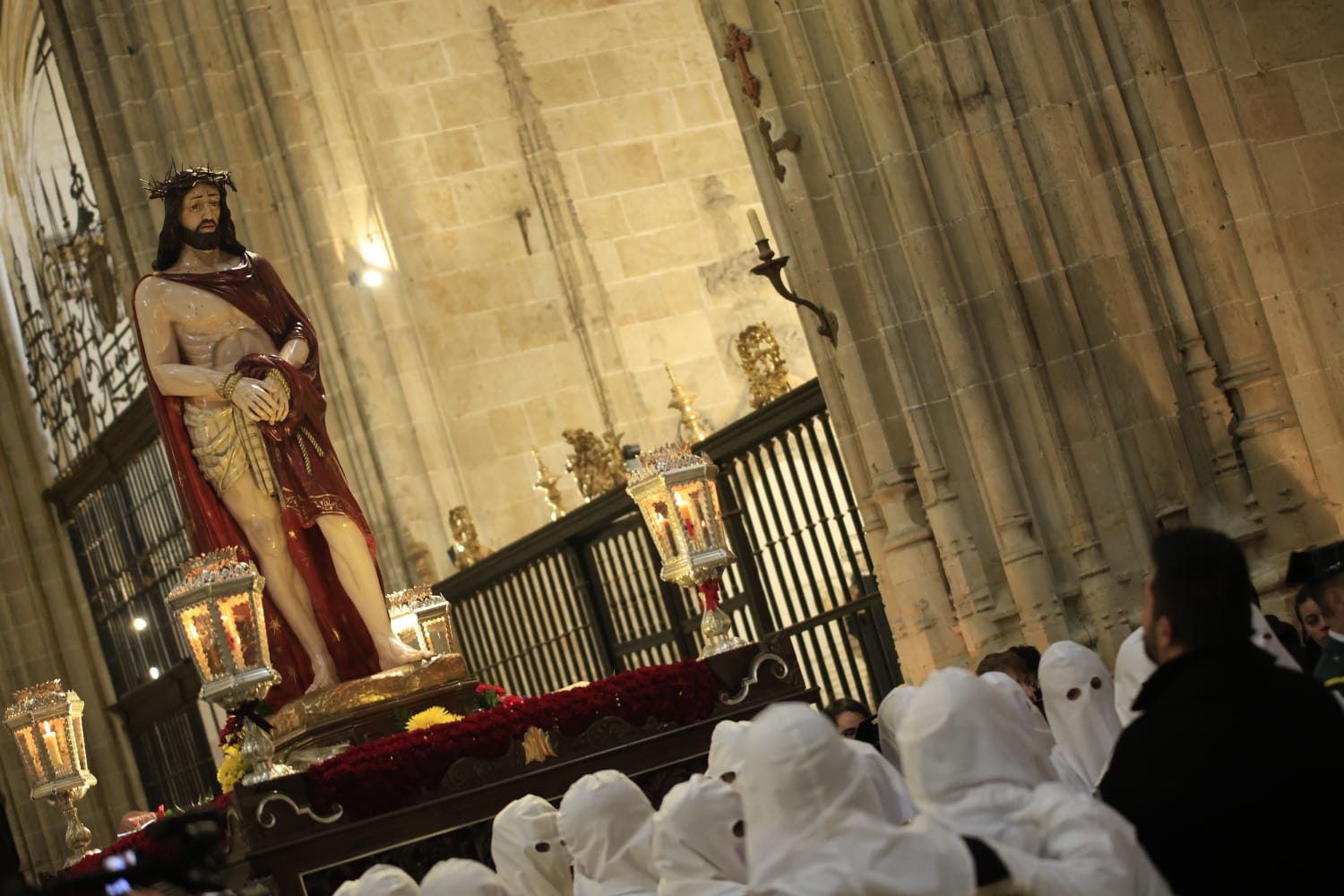 Jesús del Vía Crucis tampoco logra salir de la Catedral
