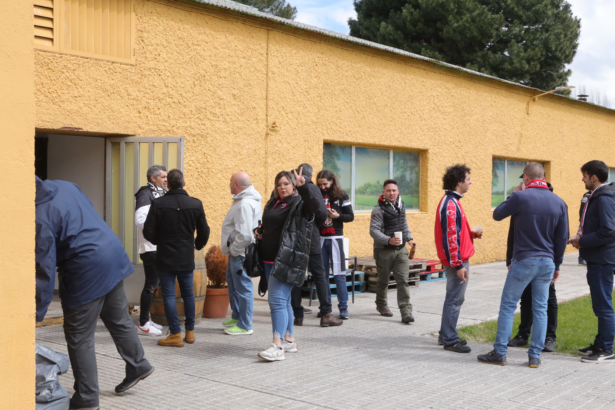 Victoria unionista en el campo y empate en la comida popular