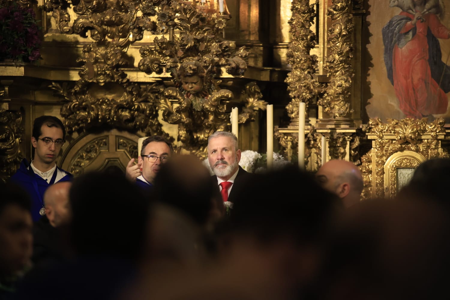 Encuentro privado entre Jesús Resucitado y la Virgen de la Alegría por la lluvia