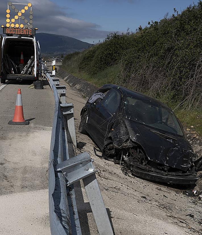 Imagen secundaria 2 - Dos fallecidos y cuatro heridos en Semana Santa en las carreteras de Salamanca
