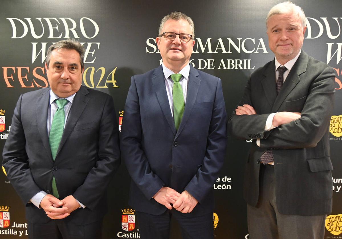 El consejero de Agricultura, Ganadería y Desarrollo Rural, Gerardo Dueñas, ha presentado el programa del 'Duero Wine International Fest'.