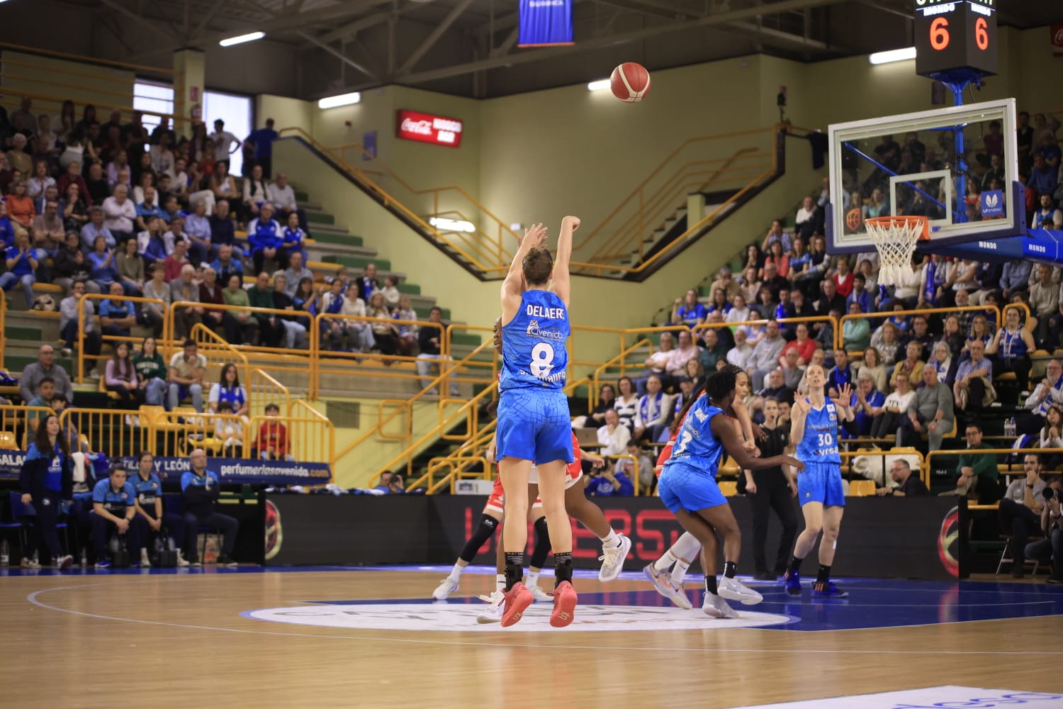 Un Avenida implacable no da oportunidad a Ensino de Lugo