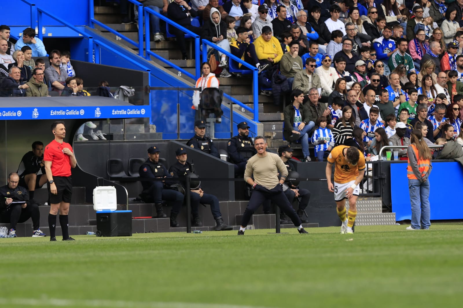 Unionistas CF pierde ante el RC Deportivo en un admirable Riazor