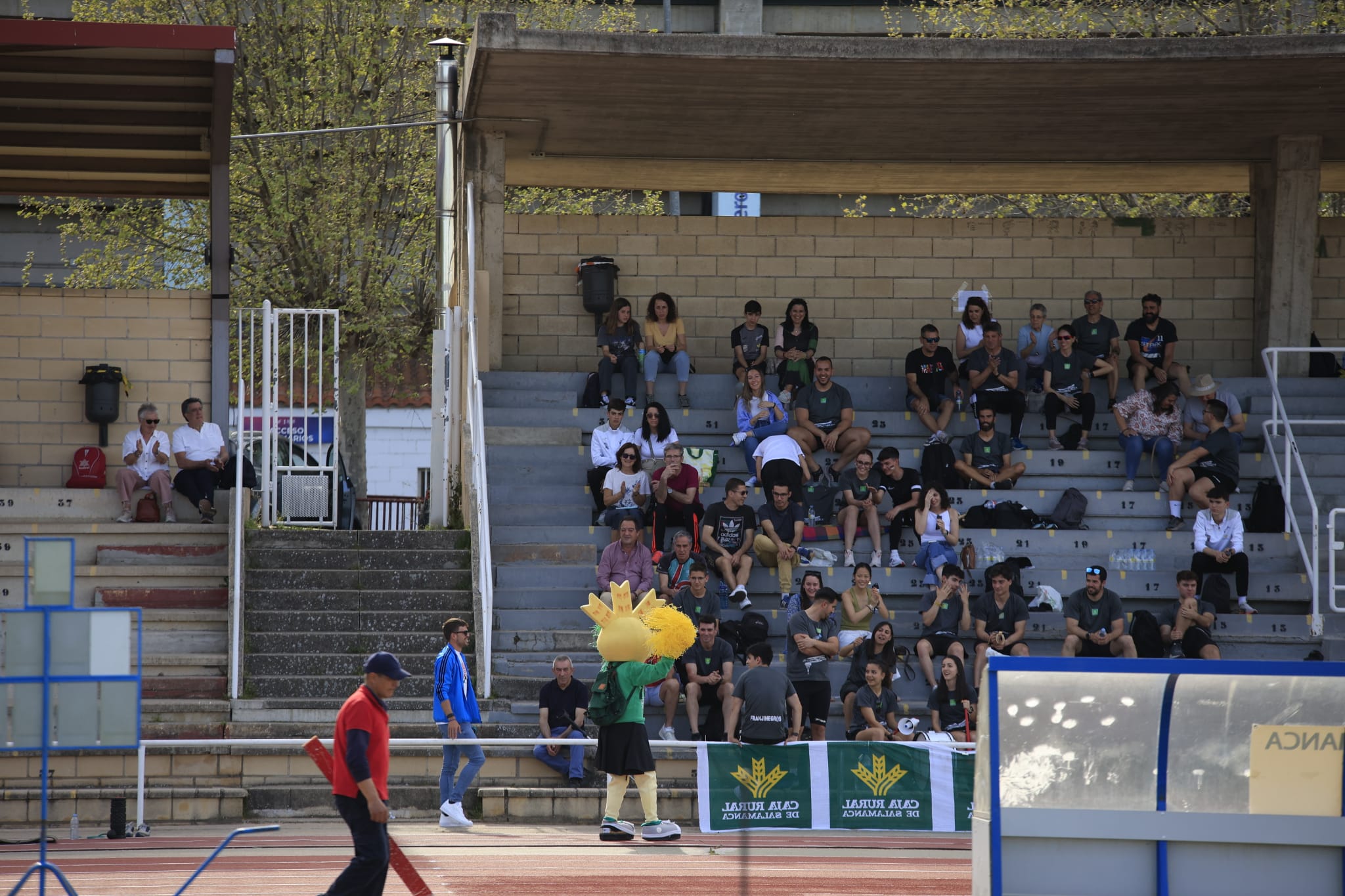 La primera jornada de la Liga de clubes del Atlético Salamanca, en imágenes