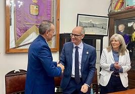 El presidente de la Diputaicón de Salamanca con el presidente de la Casa de Salamanca en Buenos Aires.
