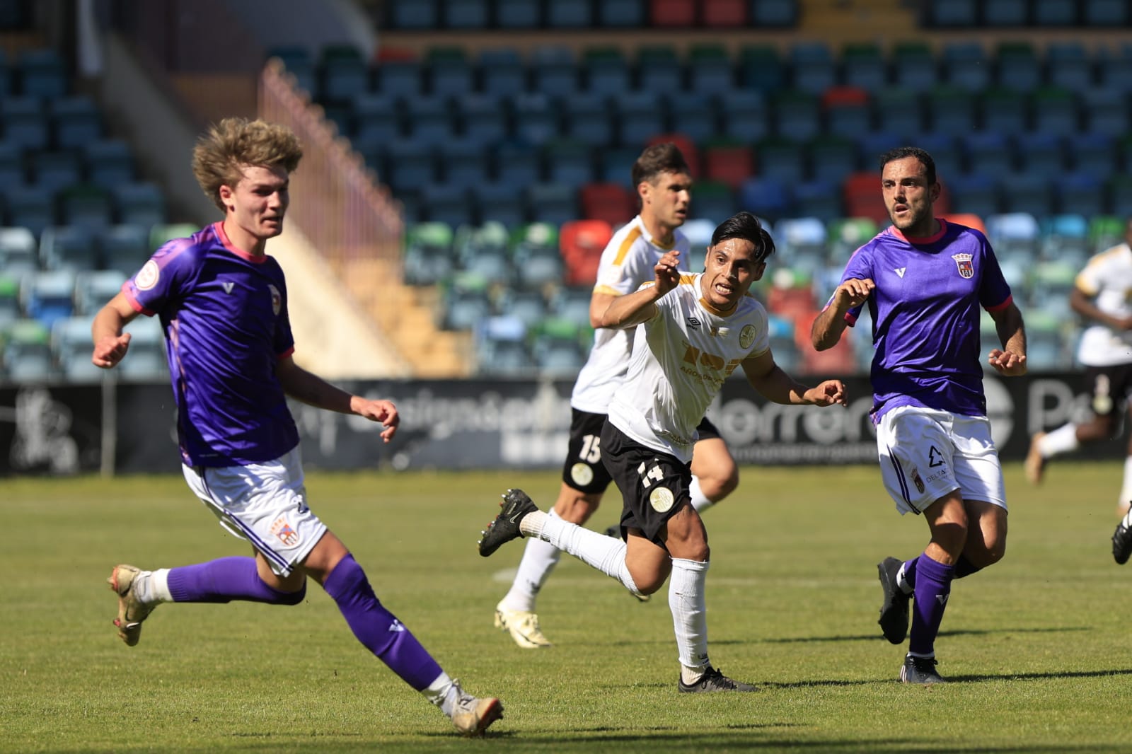 El partido entre el Salamanca UDS y el Palencia CF, en imágenes
