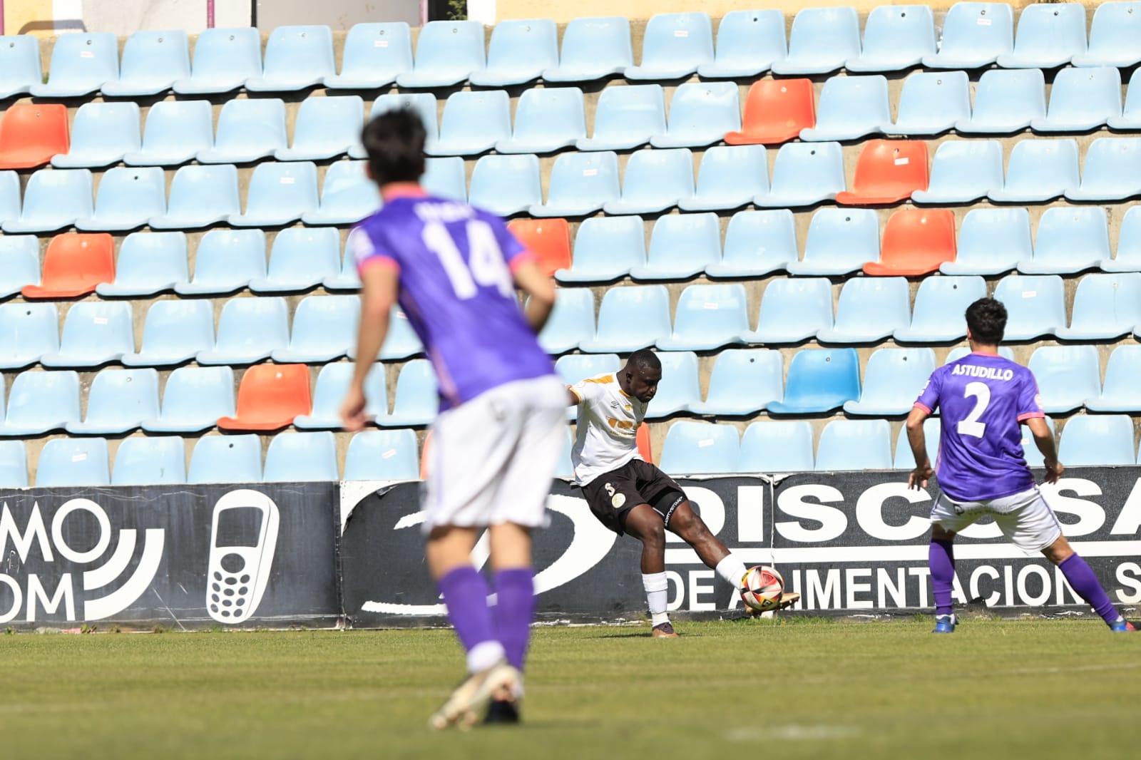 El partido entre el Salamanca UDS y el Palencia CF, en imágenes