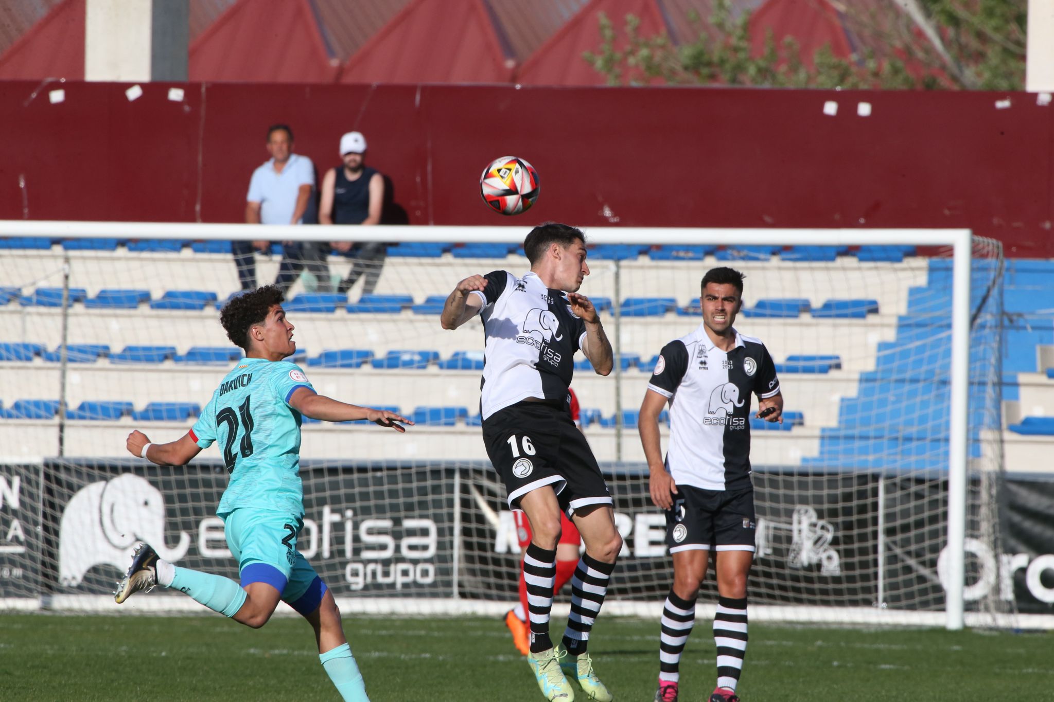 El partido entre Unionistas y el Barça B, en imágenes