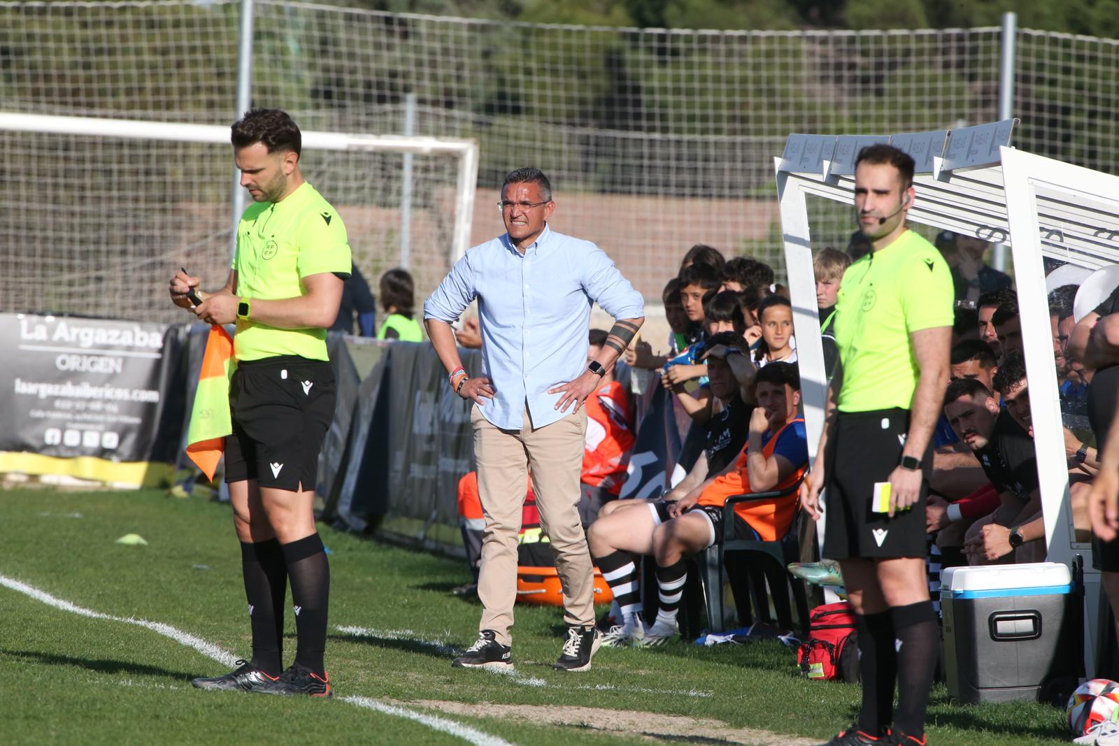 El partido entre Unionistas y el Barça B, en imágenes
