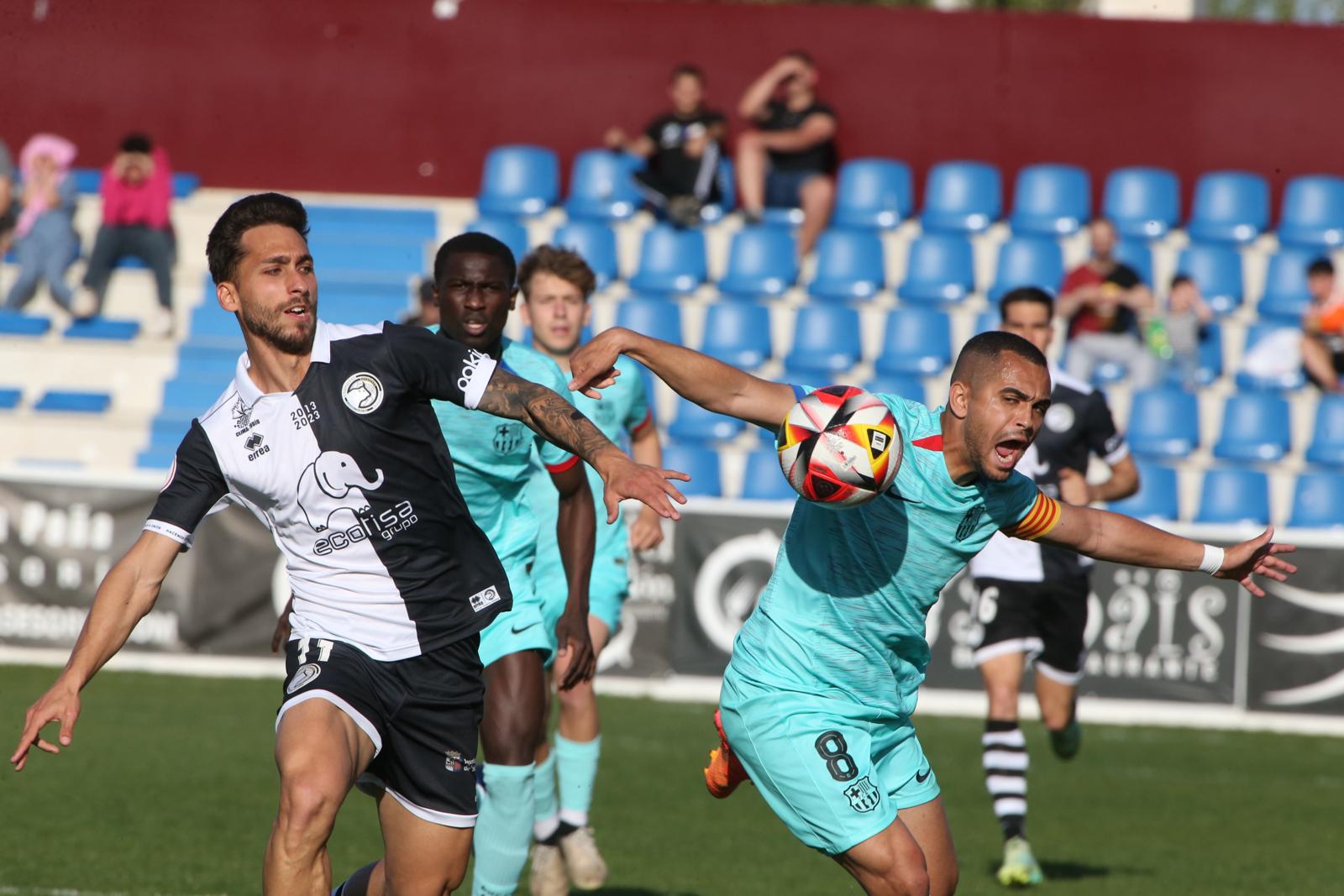 El partido entre Unionistas y el Barça B, en imágenes