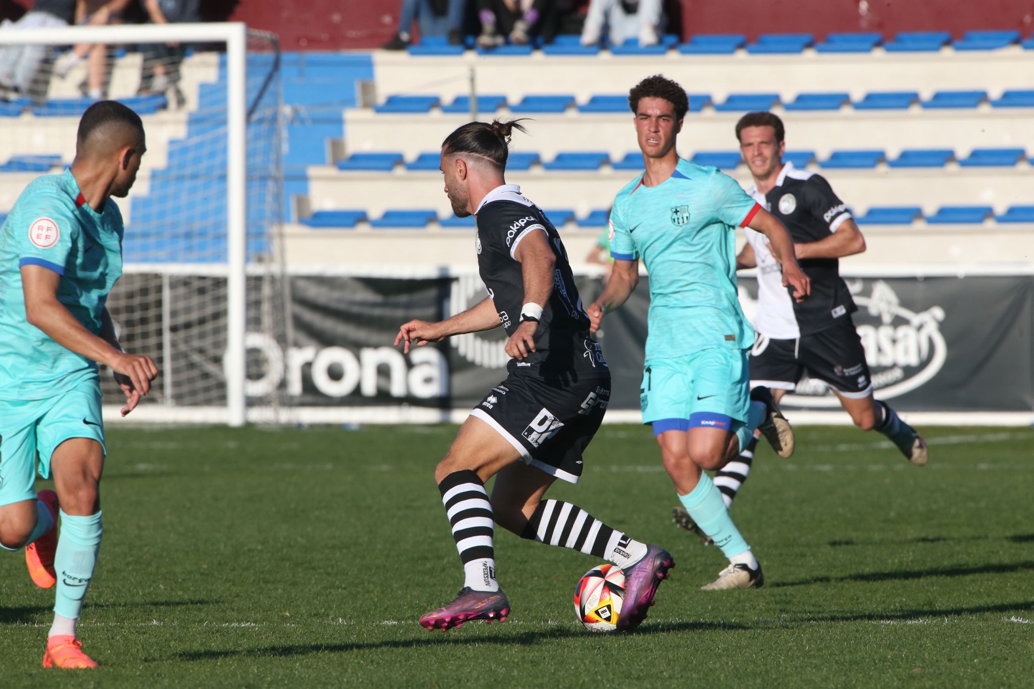 El partido entre Unionistas y el Barça B, en imágenes